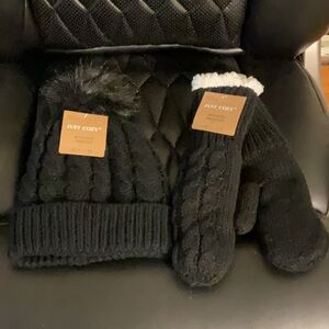 Just Cozy Black Knit Hat and Mittens Set